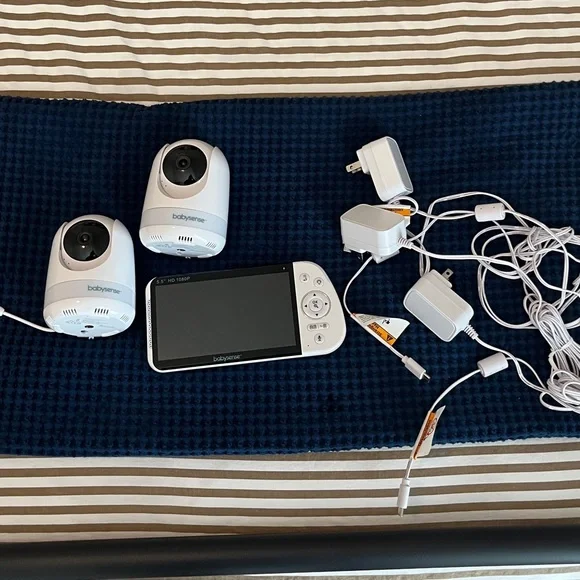 Babysense 5.5” 1080p Full HD Split-Screen Baby Monitor - Picture 3 of 10